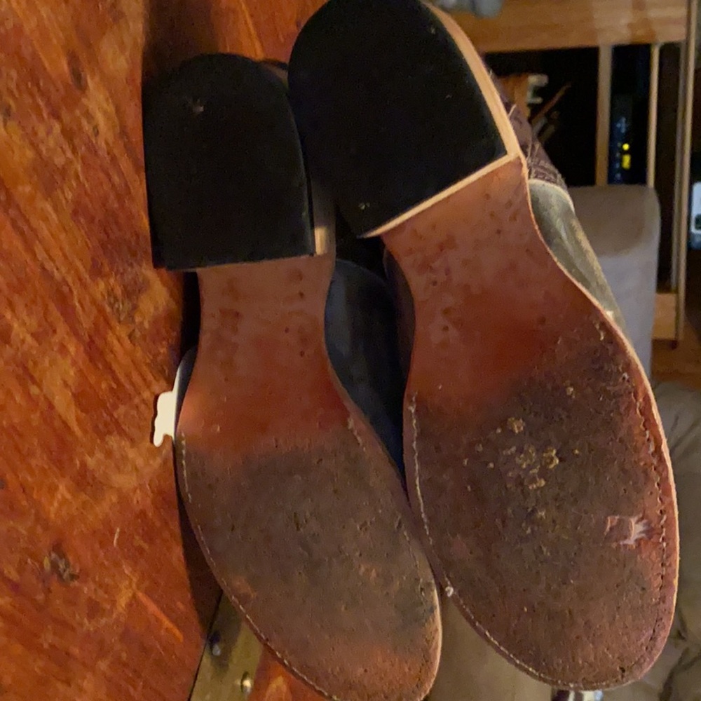 Free bird brogues. Worn once .size 8. Excellent condition - Picture 4 of 7